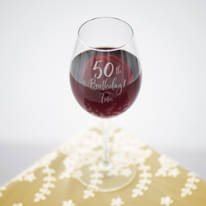 Wijnglas birthday goud met naam 50